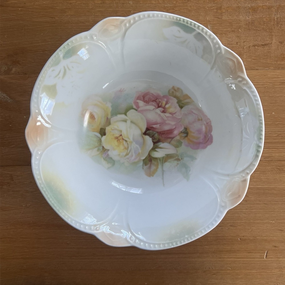 Antique Bavaria Porcelain Bowl Hand Painted Roses Scalloped Edge 8.25" Shabby‎